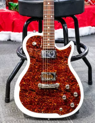 Godin Guitars - Radiator Electric Guitar - Trans Cream 2